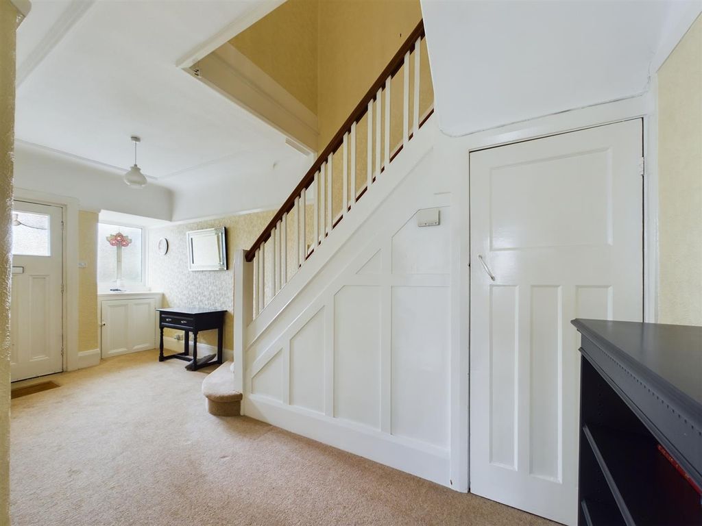 Property photo 3 of 46 Cam01207G0-Pr0343-Still004.Jpg