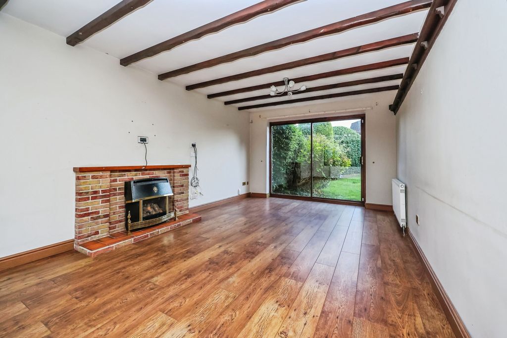 Property photo 3 of 14