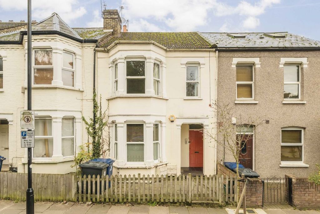 Property photo 1 of 7