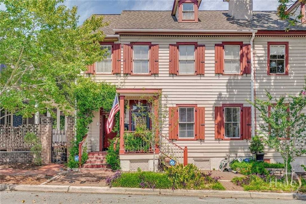 Property photo 1 of 30