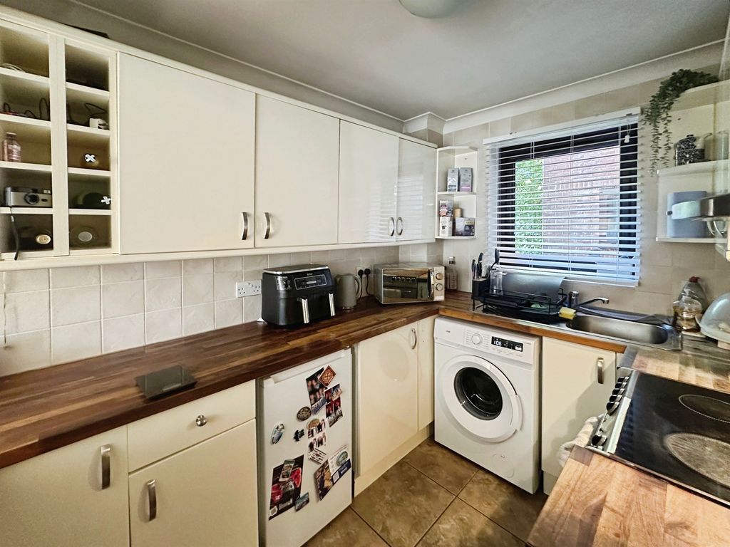 Property photo 2 of 15