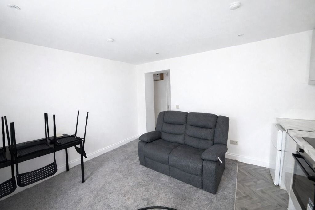 Property photo 3 of 5 Photo 3