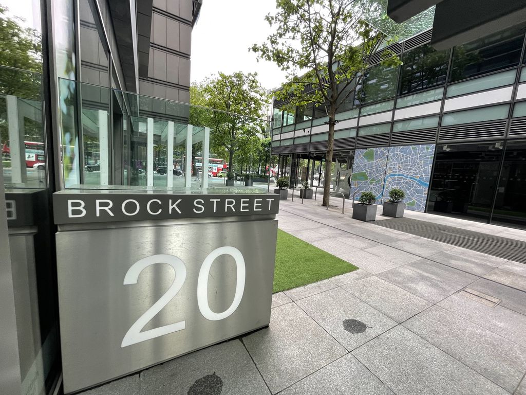 Property photo 2 of 9