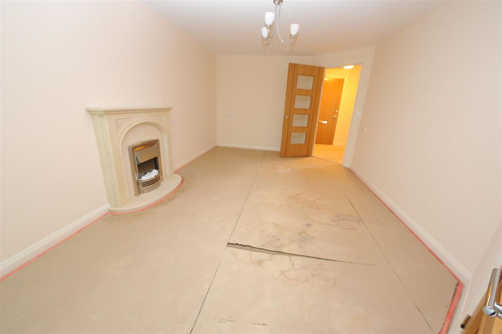 Property photo 2 of 10
