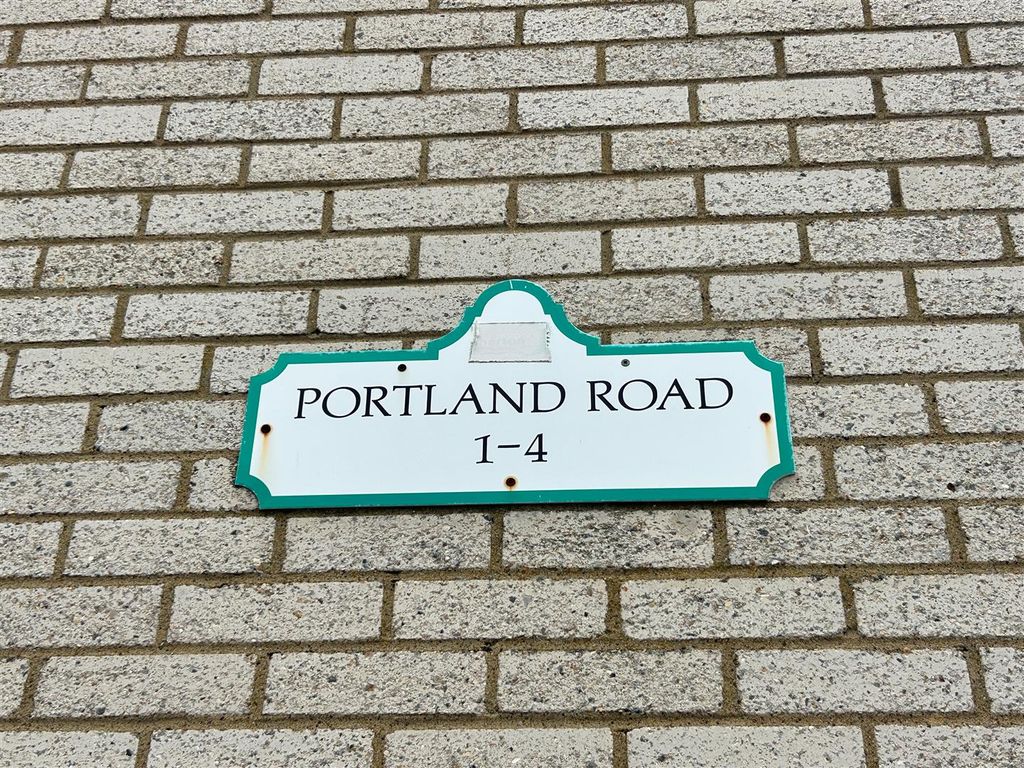 Property photo 2 of 11 Road Sign.Jpg