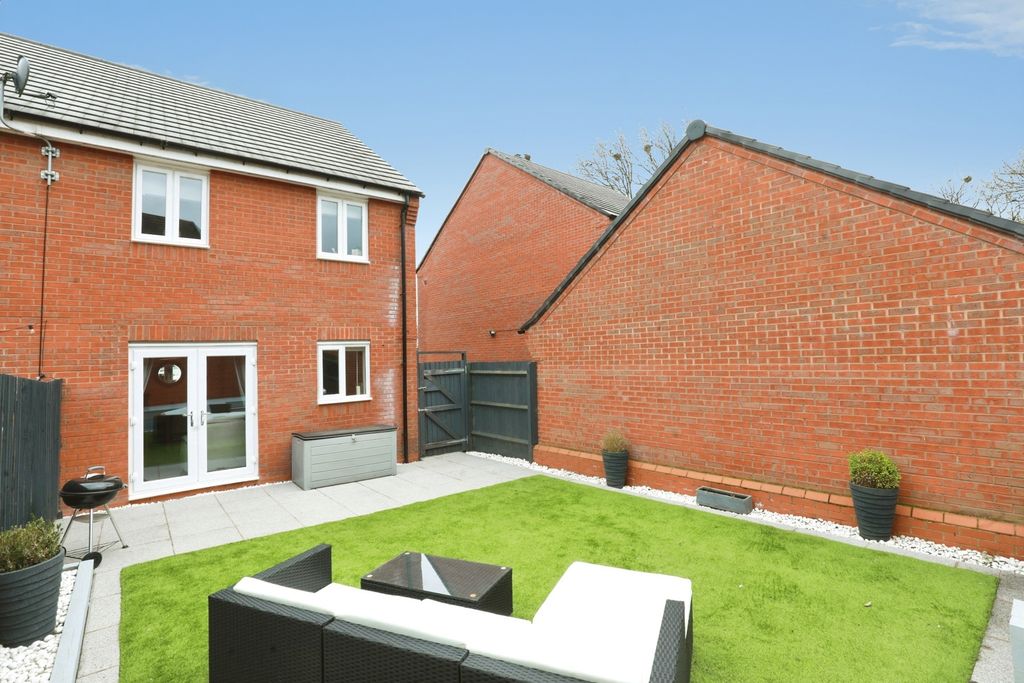 Property photo 3 of 16 Pbox-Img.Jpg