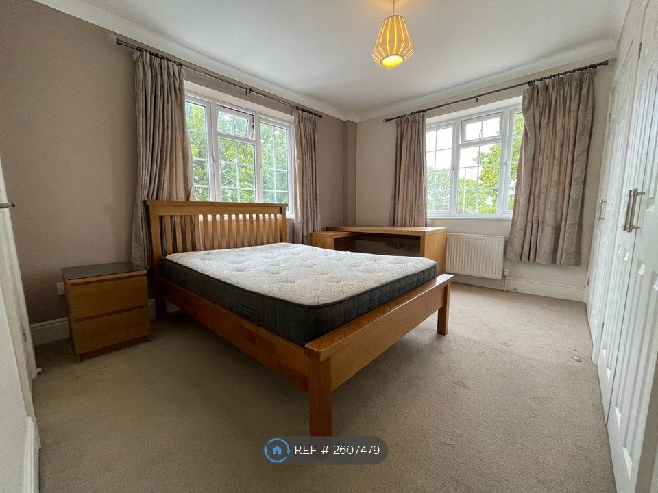 Property photo 1 of 7 Room 1 - En- Suite
