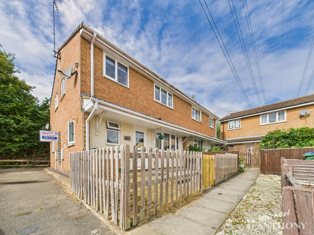 Property photo 1 of 10 Cam03218G0-Pr0749-Still003