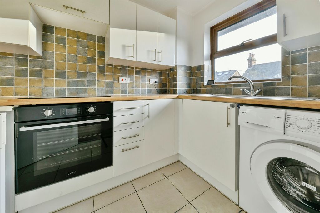 Property photo 2 of 20