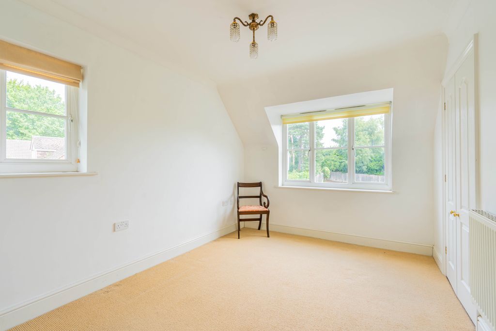Property photo 3 of 14