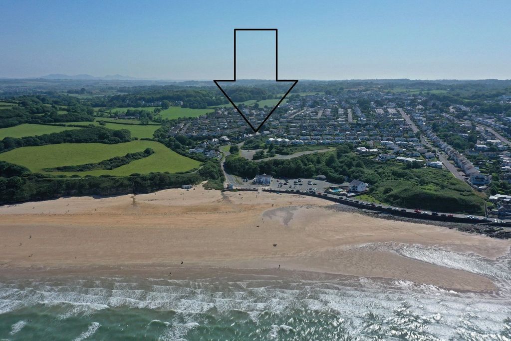 Property photo 2 of 21 Picture No. 13