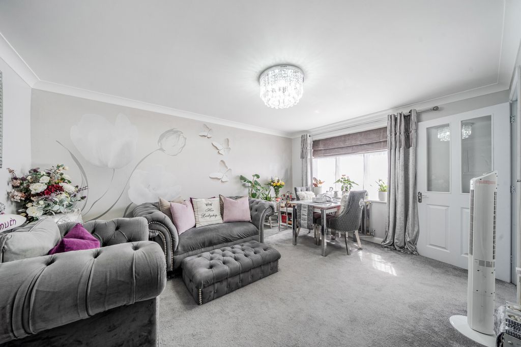 Property photo 3 of 18 Reception Room