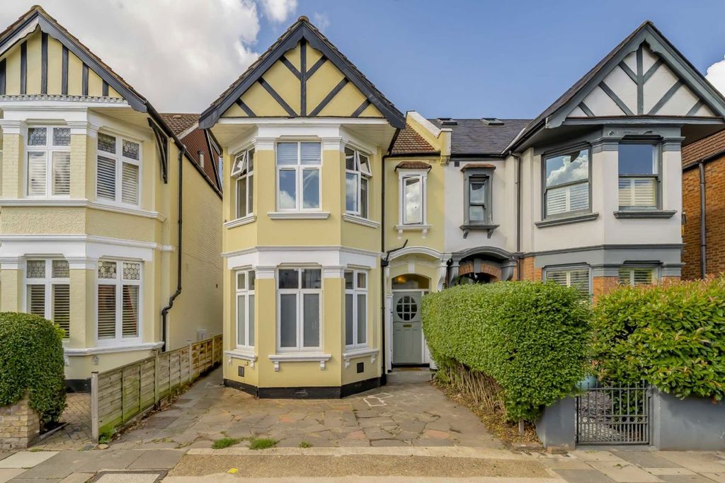 Property photo 1 of 14