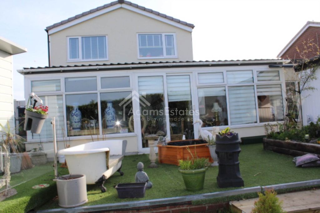 Additional image 7 of 4 bed detached house for saleNixon Close, Dewsbury WF12