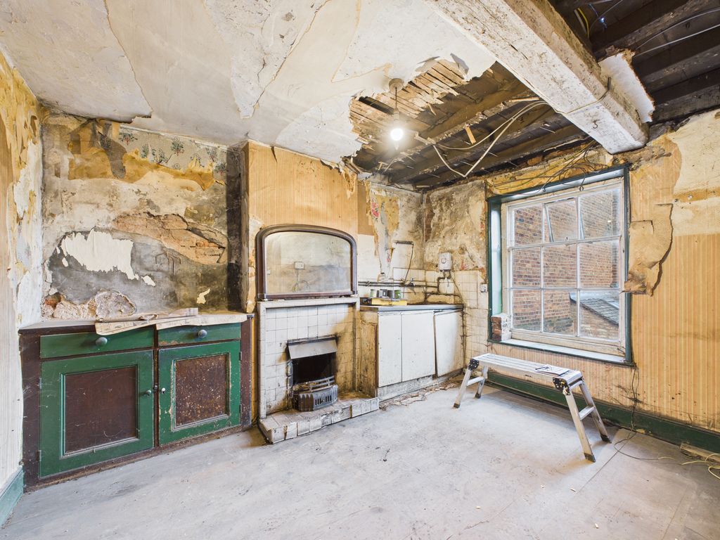 Property photo 3 of 17