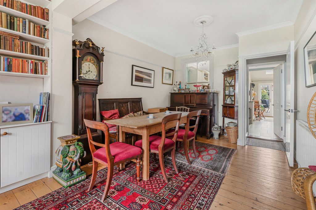 Property photo 3 of 16