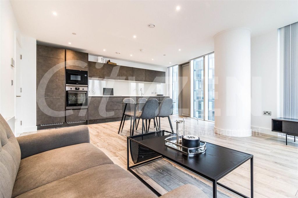 Property photo 1 of 20 Reception Room