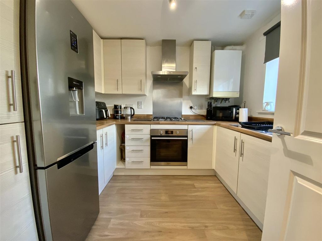 Property photo 3 of 11 Img_1774.Jpeg