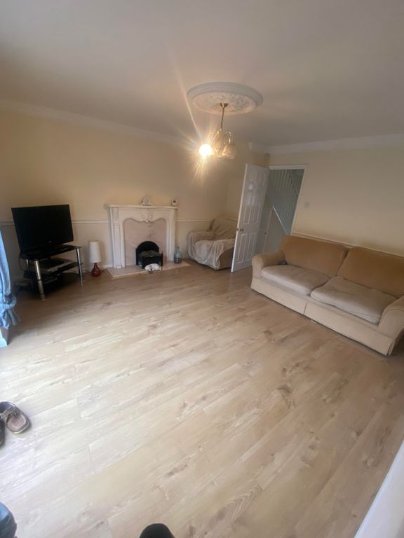 Property photo 3 of 10 Image