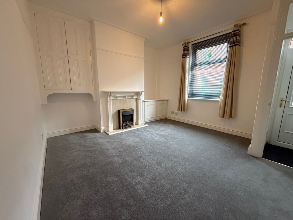 Property photo 3 of 8 Living Room