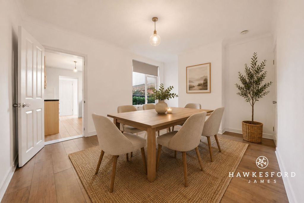 Property photo 2 of 16 Shortlands Road, Sittingbourne - Dining Room