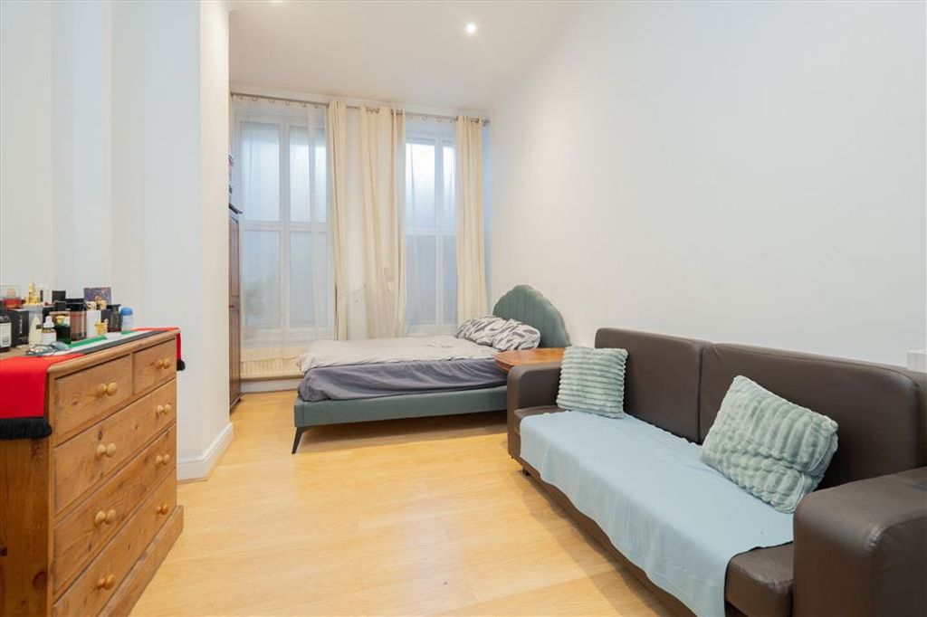 Property photo 2 of 4