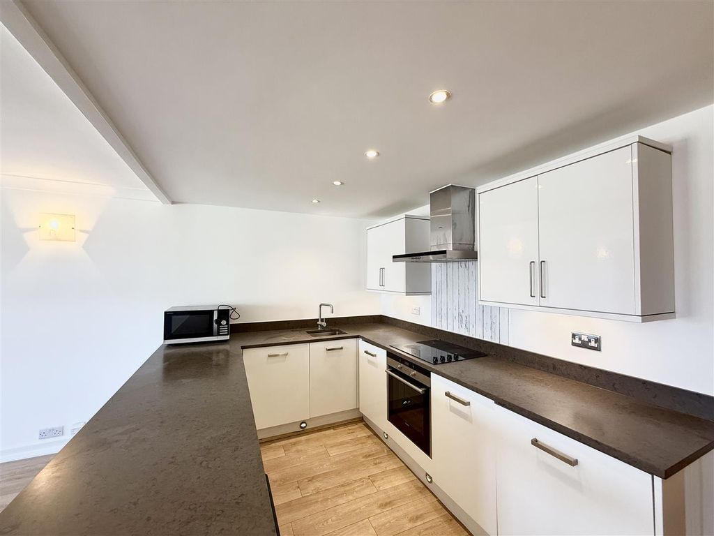 Property photo 3 of 10 Img_9584.Jpg