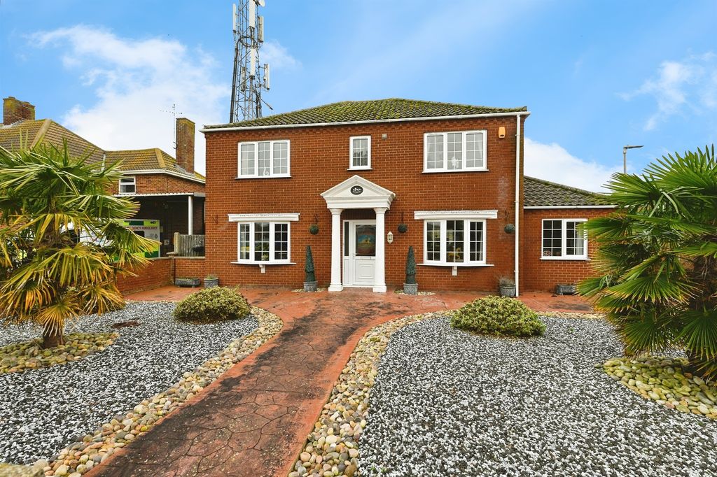 Property photo 1 of 20