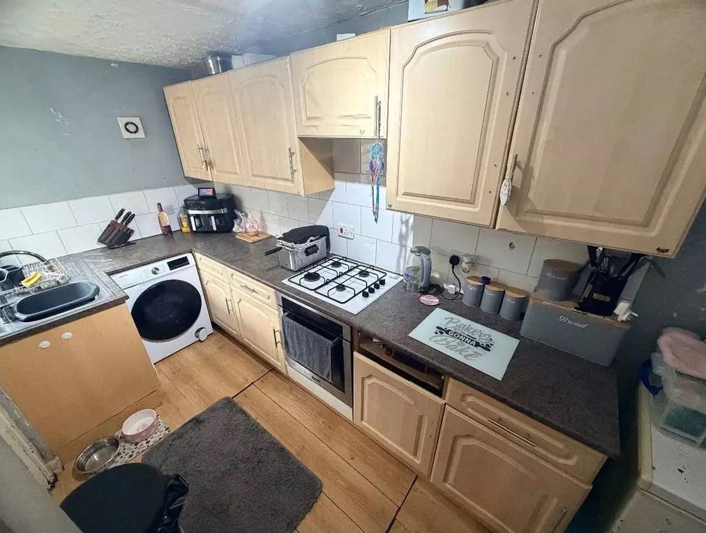 Property photo 3 of 7