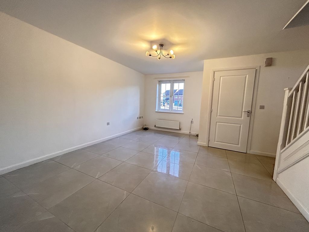 Property photo 3 of 14 Img_9705