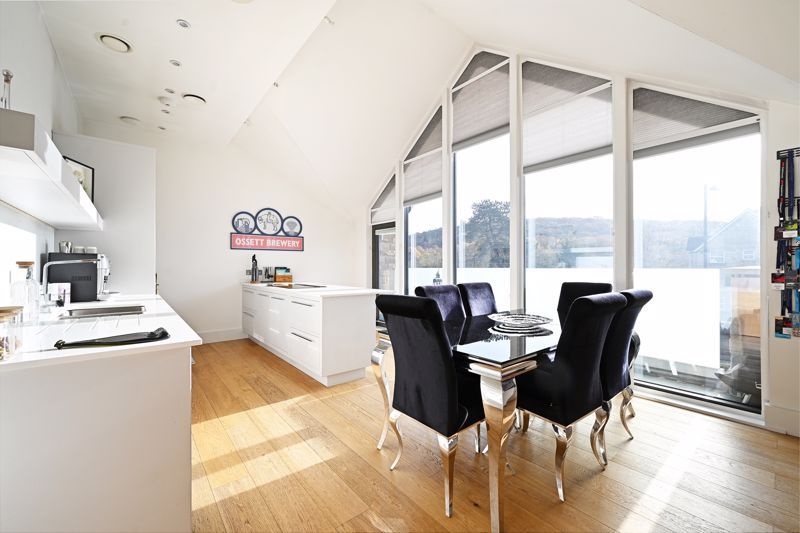 Property photo 3 of 27 Open Plan Kitchen / Dining