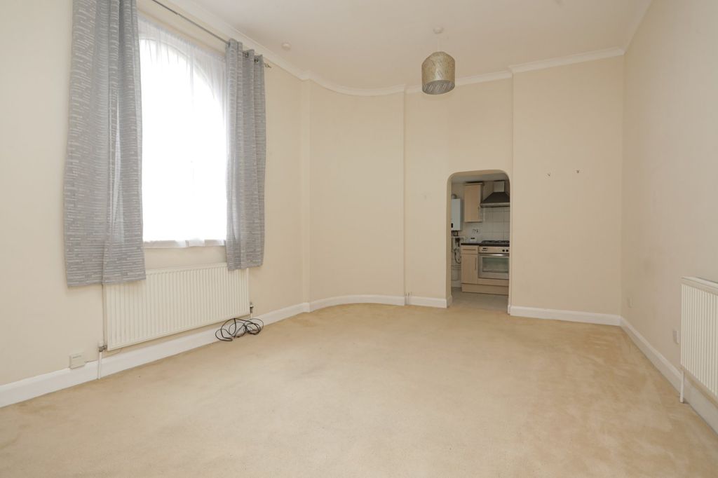 Property photo 2 of 9 Picture 2