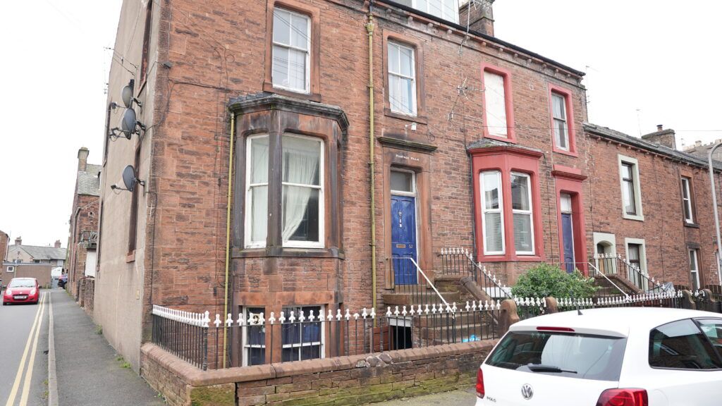Property photo 1 of 10