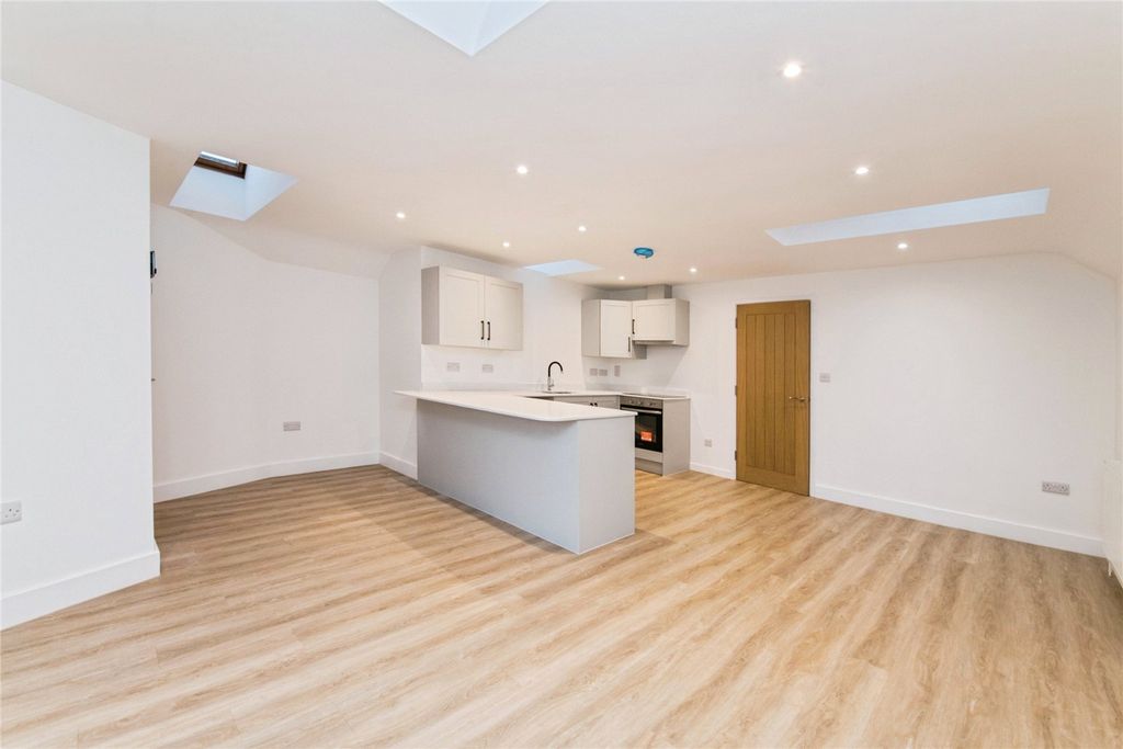Additional image 8 of 2 bed flat for saleKerslakes Court, Honiton, Devon EX14