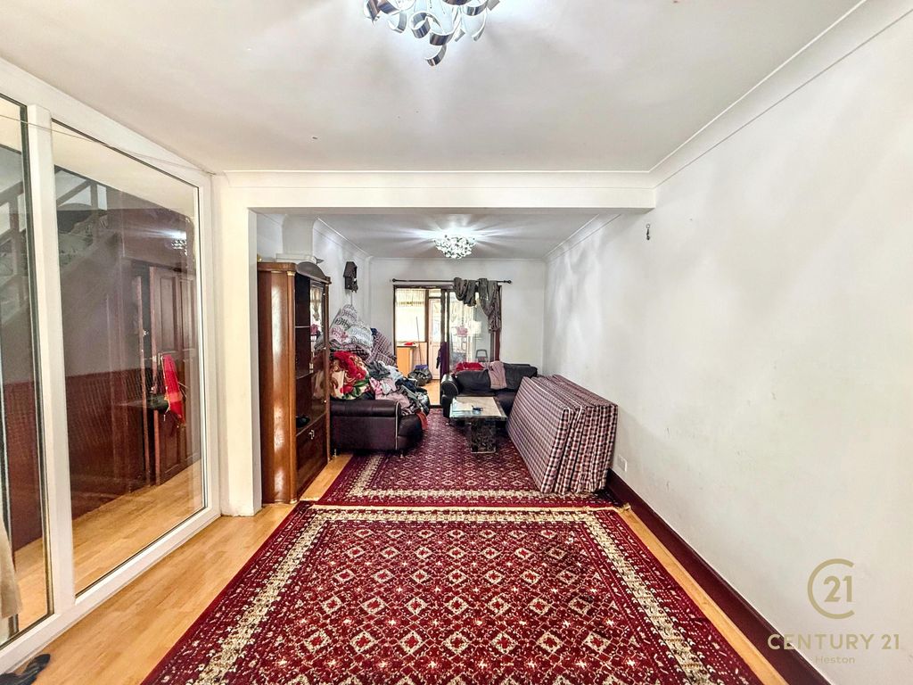 Property photo 3 of 14