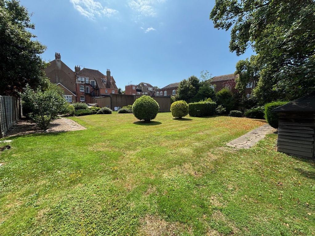 Property photo 2 of 15