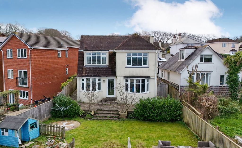 Property photo 1 of 29