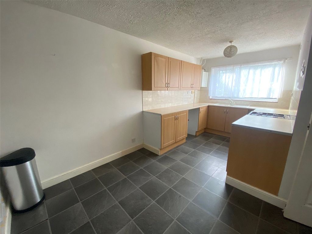 Property photo 3 of 11 Picture No. 20