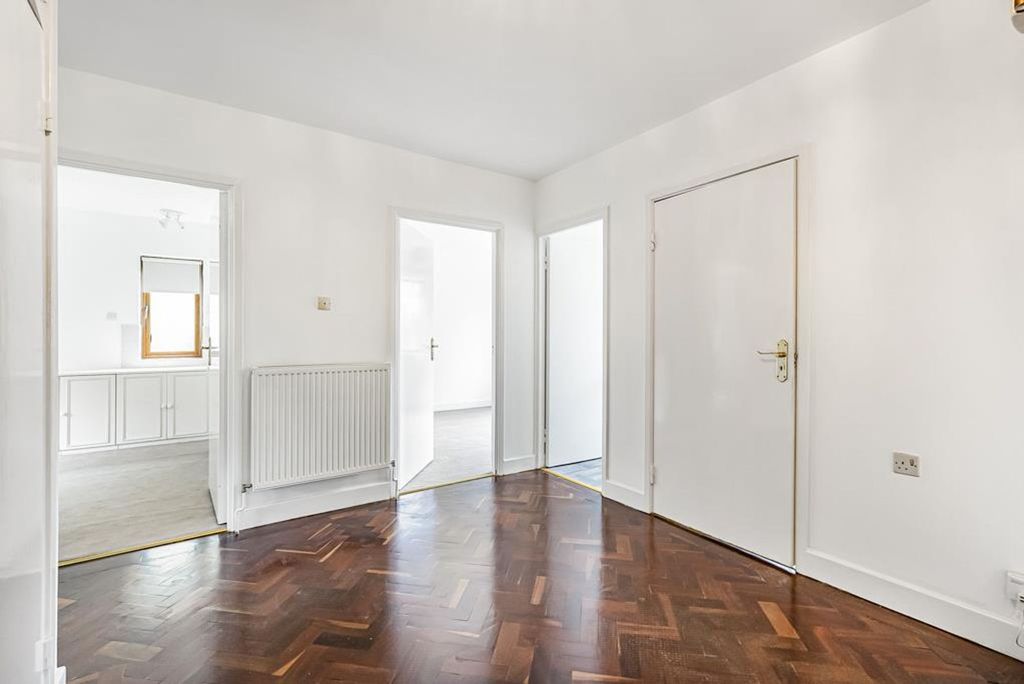 Property photo 3 of 41