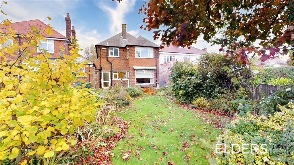 Property photo 2 of 18