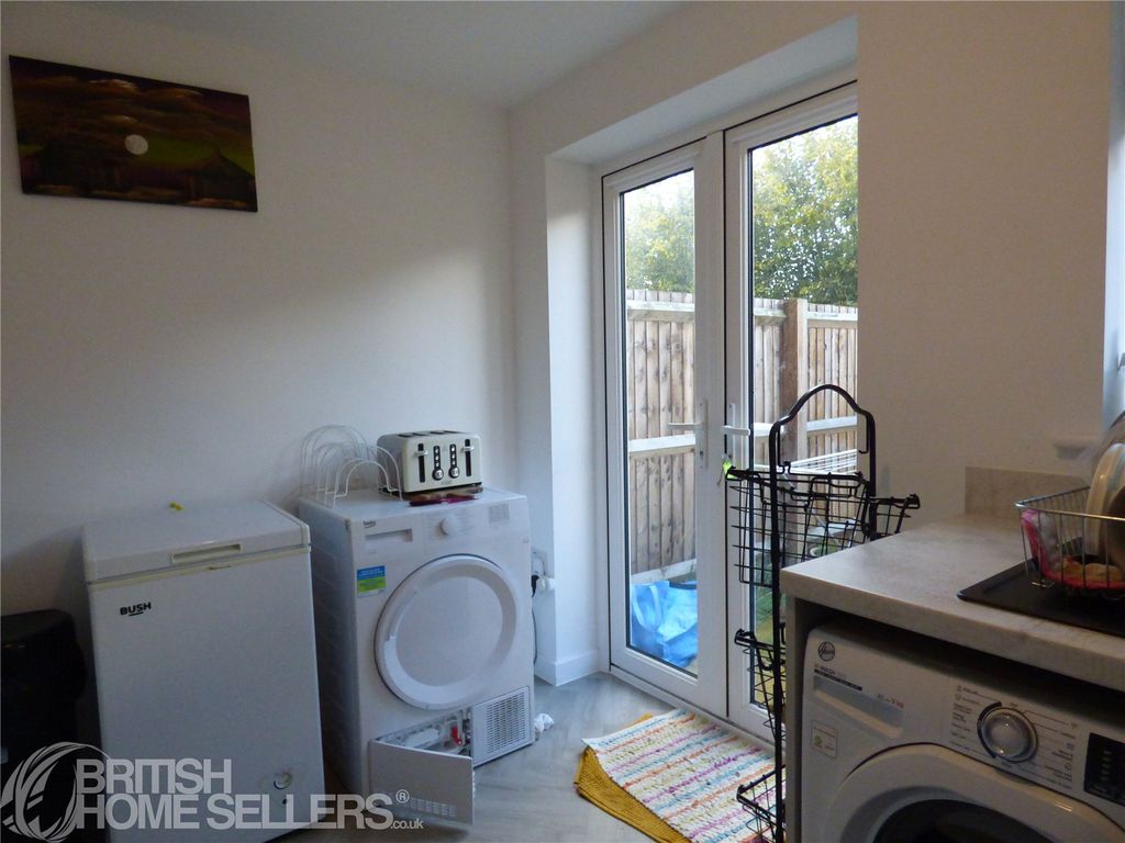 Property photo 3 of 18 Picture No. 10