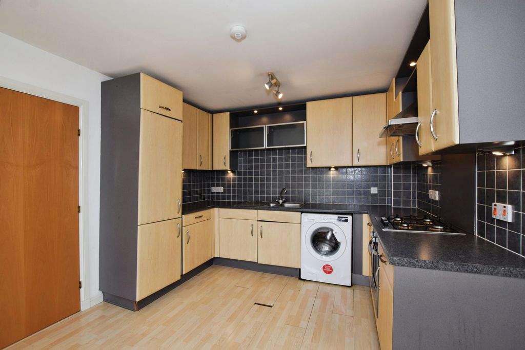 Property photo 2 of 12 Kitchen