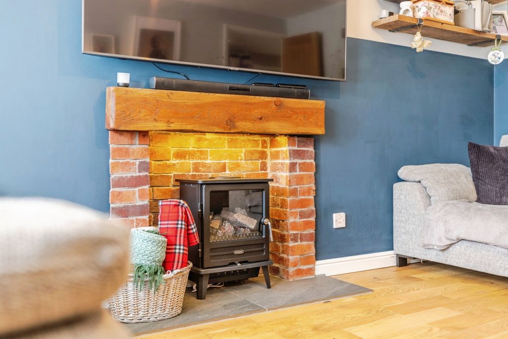 Property photo 3 of 19 Pbox-Img.Jpg