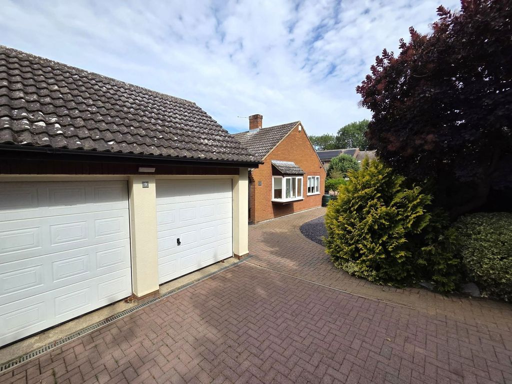 Property photo 3 of 26