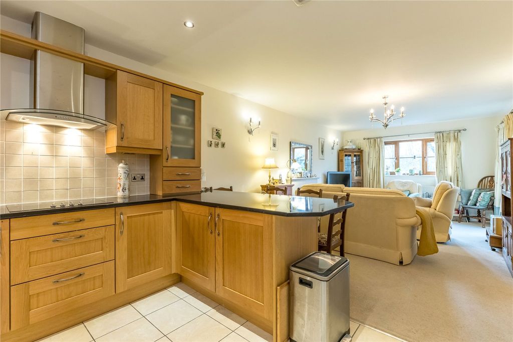 Additional image 9 of 2 bed flat for saleHolme Valley Court, 163 Huddersfield Road, Thongsbridge, Holmfirth HD9