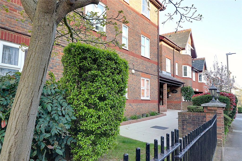 Property photo 1 of 13 External