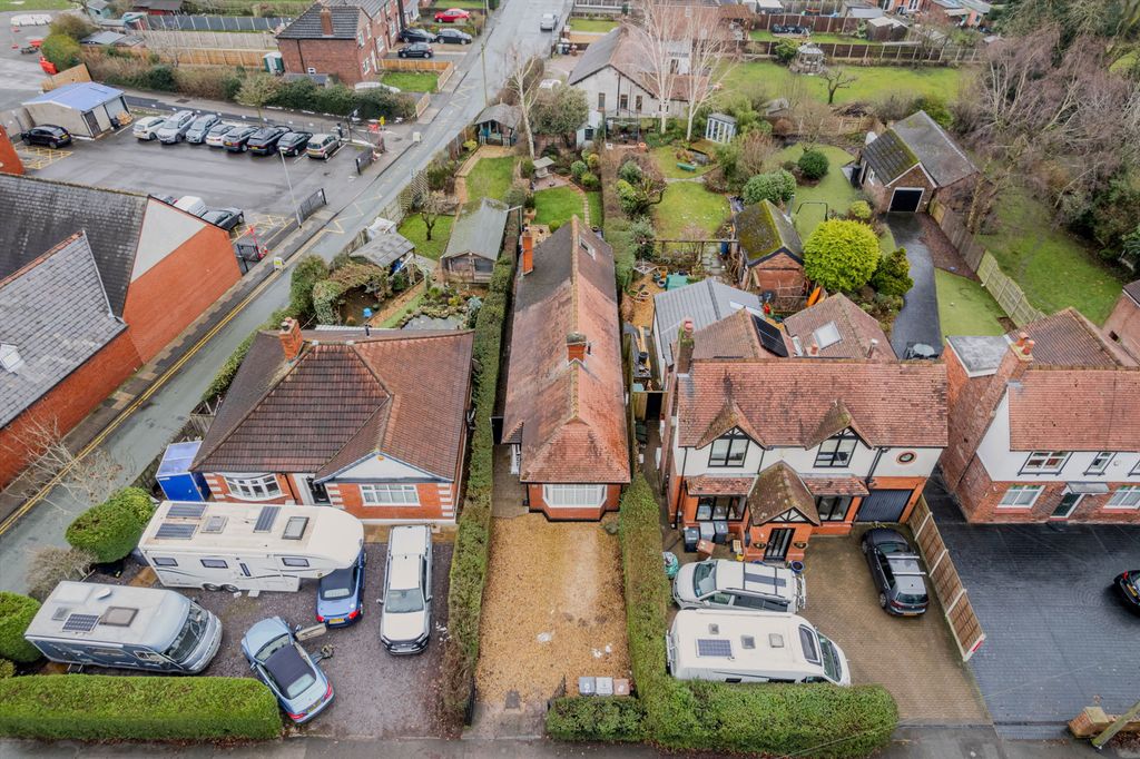 Property photo 2 of 25