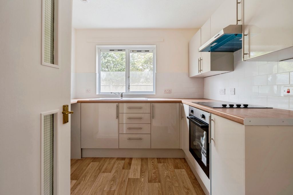 Property photo 1 of 19 Kitchen