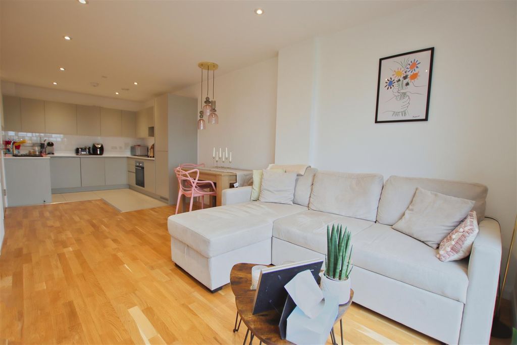 Property photo 3 of 10 Img_9729.Jpg