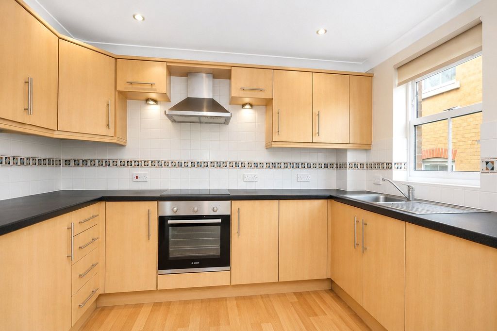 Property photo 3 of 9 Picture No. 13